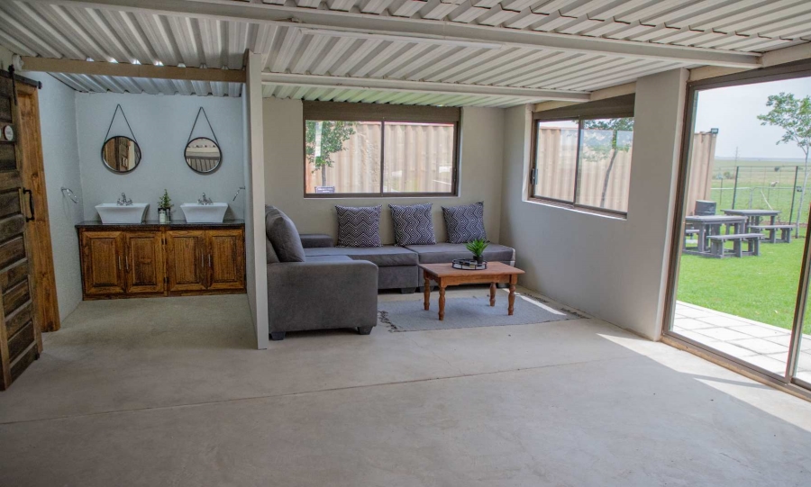 18 Bedroom Property for Sale in Heilbron Free State